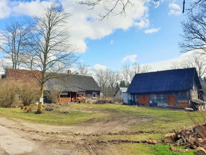 Poeto, partizano Broniaus Krivicko tėviškė. Tomos Mikalajūnaitės nuotrauka, 2020